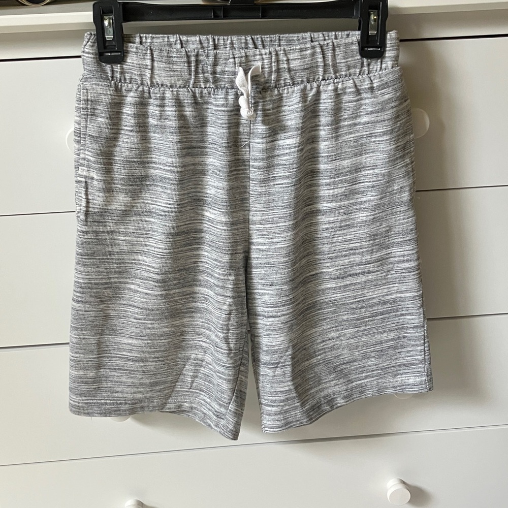 🥍 CHILDRENS PLACE SIZE XL (14) HEATHER GRAY FRENCH TERRY SHORTS